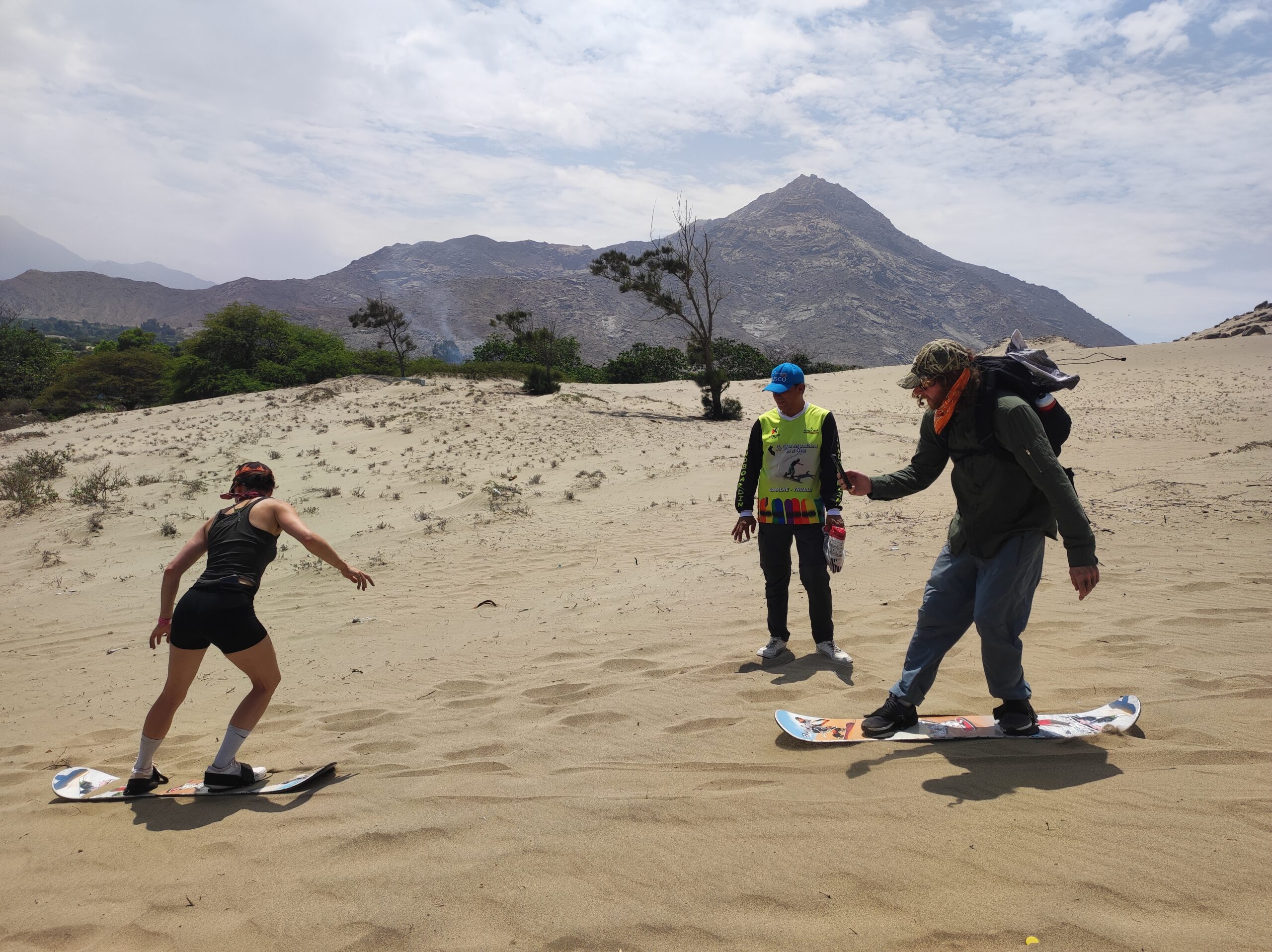 sandbording en Trujillo full Day para disfrutar las dunas y la arena