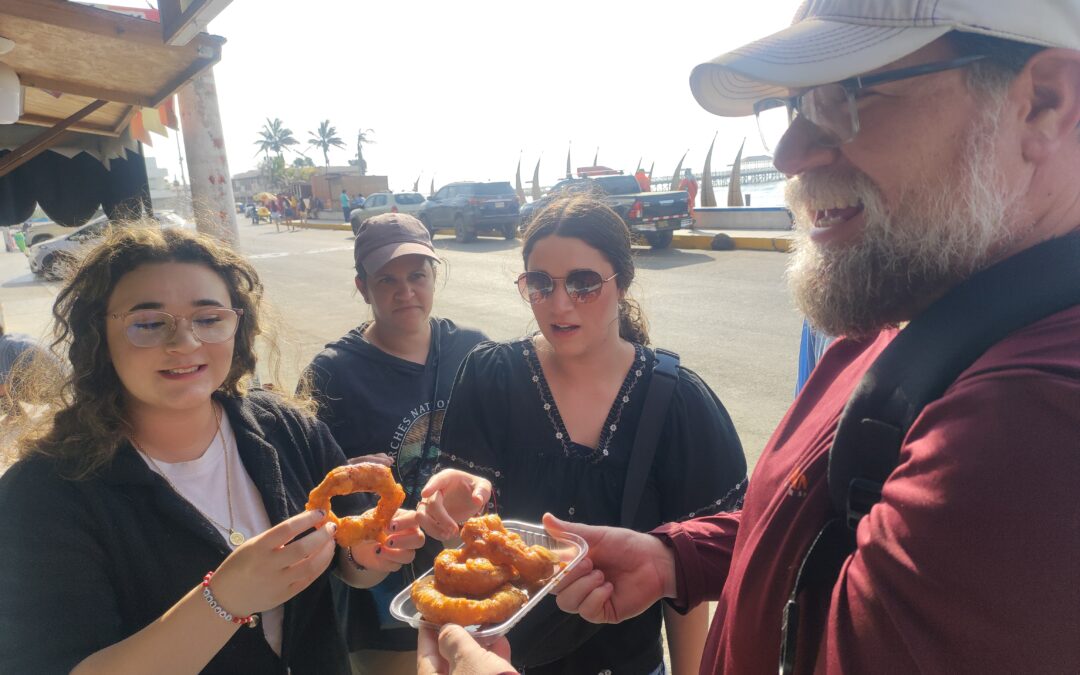 Tours piqueos y postres peruanos en Trujillo